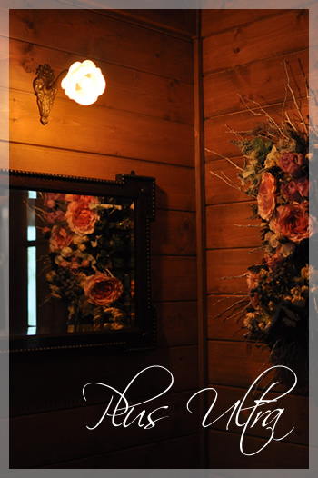 優雅なサロンで、お花のレッスン