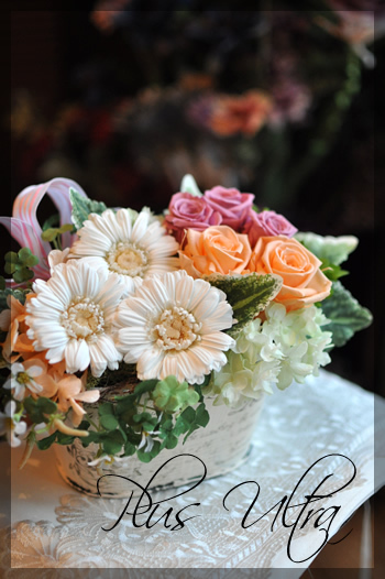 プリザ　プリザーブドフラワー　玄関　横長　 豪華 　白　オレンジ　可愛い