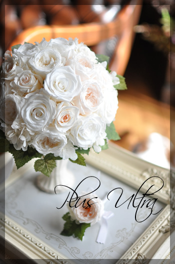 プリザ　プリザーブドフラワー　ラウンドブーケ　白