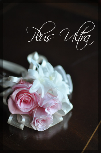 プリザ　プリザーブドフラワー　コサージュ　卒園　卒業　入園　入学　クリーム　大人　おとなしい