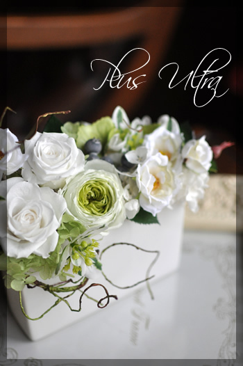 プリザ　プリザーブドフラワー　プレゼント 豪華 上品 おしゃれ