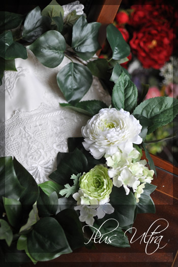 造花　リース　白グリーン　玄関　大きな