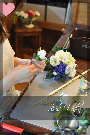 造花　白ブルー　洗面所　ブーケ