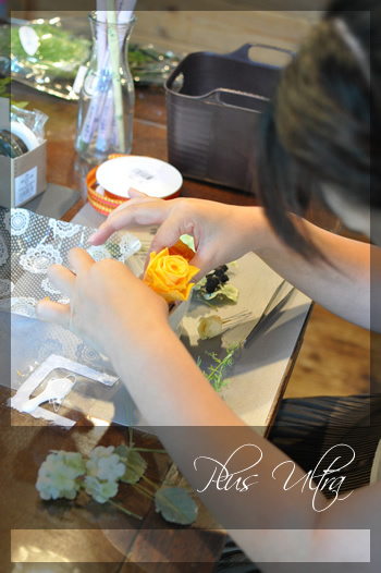 プリザ　プリザーブドフラワー　玄関　横長　 豪華 黄色オレンジ　可愛い