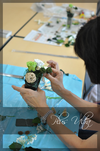 プリザ　プリザーブドフラワー　白グリーン