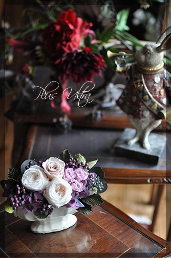 プリザ　プリザーブドフラワー　レッスン　フラワーアレンジ　豪華　横長　アンティーク　シック