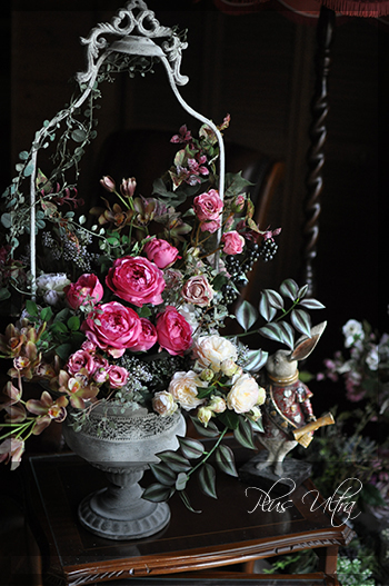 フラワーアレンジ 豪華 造花 アンティーク シック シャビー