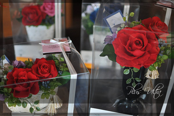 プリザ　プリザーブドフラワー　赤　アレンジ　豪華