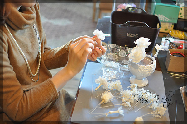 プリザ　プリザーブドフラワー　リングピロー　純白　豪華　プレゼント