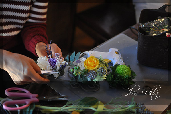 プリザ　プリザーブドフラワー　レッスン　フラワーアレンジ　豪華　アイアン　手づくり　壁掛け