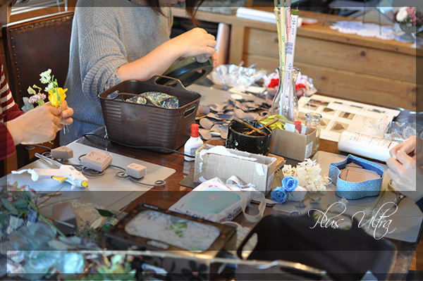 プリザ　プリザーブドフラワー　レッスン　フラワーアレンジ　豪華　アイアン　手づくり　壁掛け